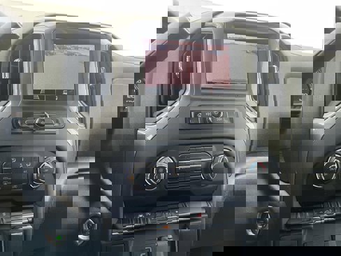 Used 2022 Chevrolet Silverado 1500 Custom image 4