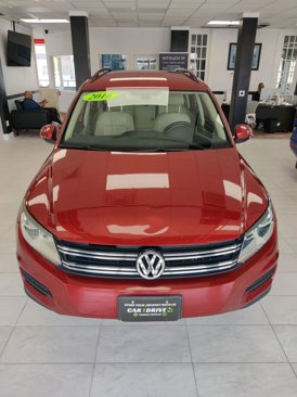 Used 2016 Volkswagen Tiguan S image 2