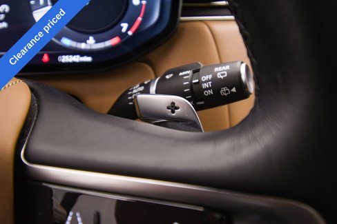 Used 2023 Land Rover Range Rover Long Wheelbase SE image 39