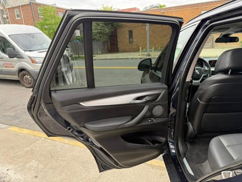 Used 2016 BMW X5 xDrive40e image 24