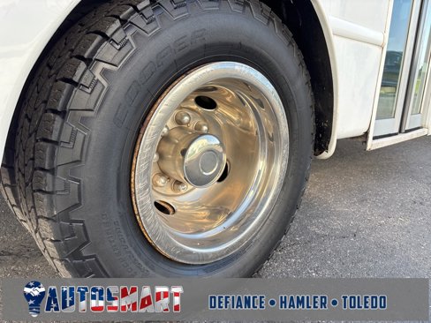Used 2011 Ford E-350 and Econoline 350 Super Duty w/ Shuttle Bus Prep Pkg image 11