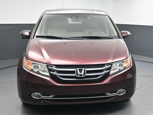 Used 2015 Honda Odyssey Touring image 2