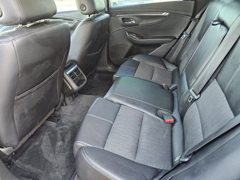 Used 2015 Chevrolet Impala LT image 13