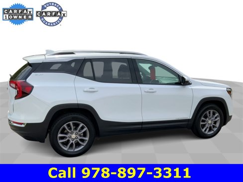 Certified 2024 GMC Terrain SLT image 9