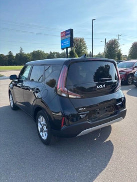 Used 2024 Kia Soul LX w/ LX Technology Package image 6