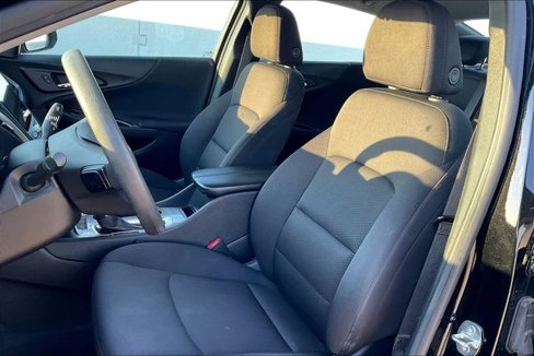 Used 2024 Chevrolet Malibu LT image 9