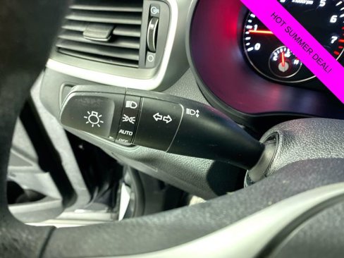 Used 2020 Kia Sorento LX image 17