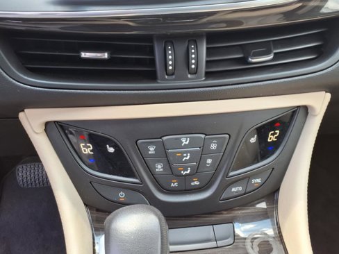 Used 2020 Buick Envision Preferred image 16