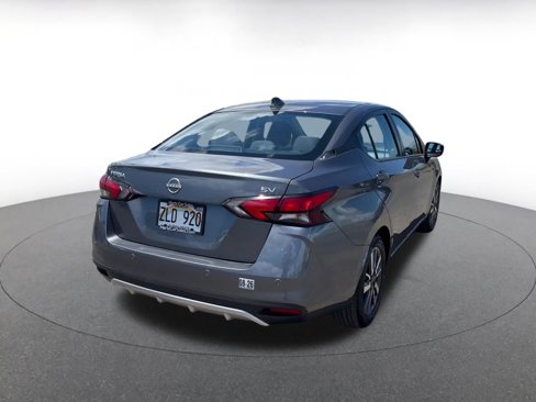 Used 2023 Nissan Versa SV image 14