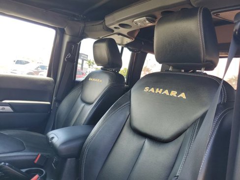 Used 2015 Jeep Wrangler Unlimited Sahara w/ Dual Top Group image 17