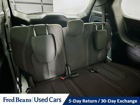Used 2020 Chrysler Pacifica Touring w/ S Appearance Package image 28