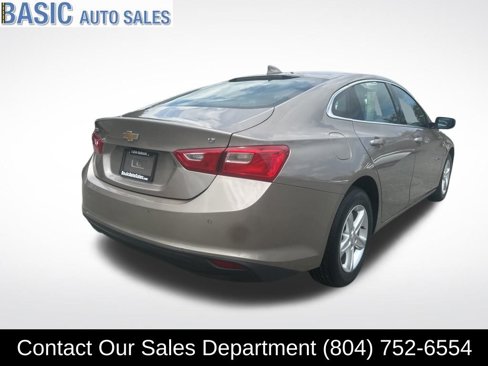 Used 2023 Chevrolet Malibu LT w/ Driver Confidence Package image 5