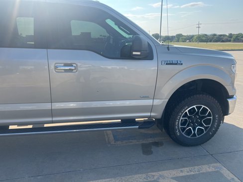 Used 2017 Ford F150 XLT w/ Equipment Group 302A Luxury image 10