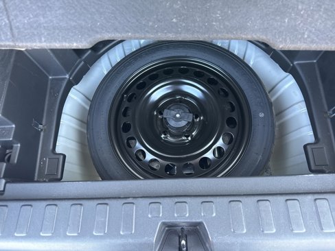 Used 2023 Chevrolet Equinox Premier image 33