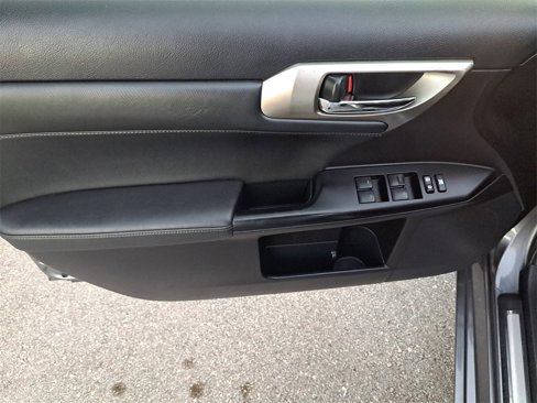Used 2014 Lexus CT 200h image 15