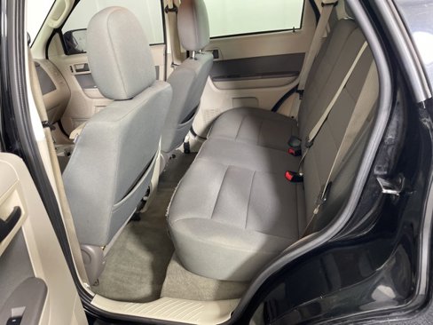 Used 2010 Ford Escape XLT image 16