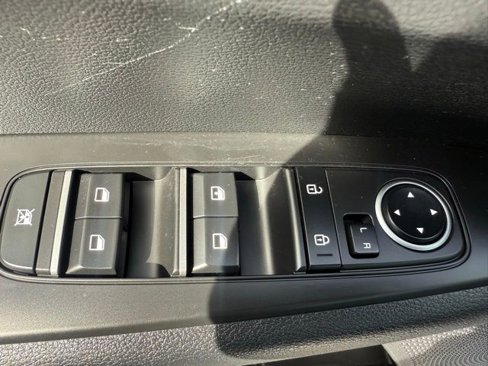 Used 2023 Kia Forte LXS w/ LXS Technology Package image 25