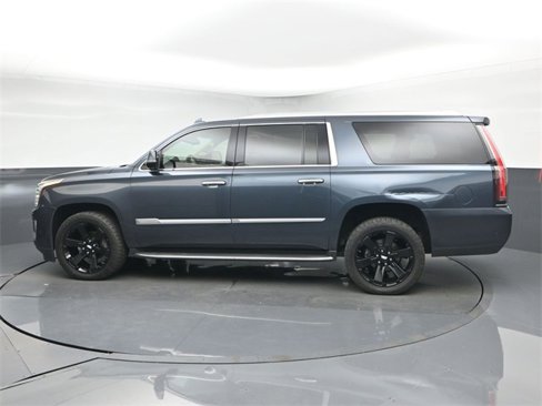 Used 2019 Cadillac Escalade ESV Luxury image 5