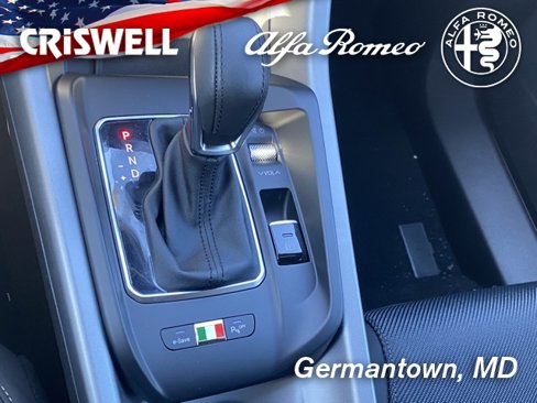 New 2024 Alfa Romeo Tonale Ti image 31