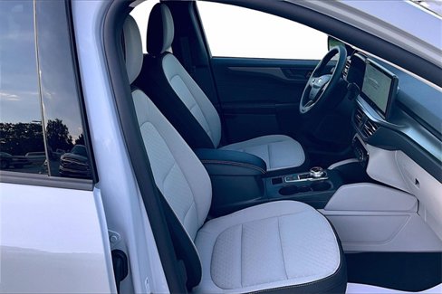 New 2025 Ford Escape Active image 8