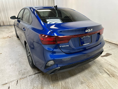 Used 2023 Kia Forte LXS image 2