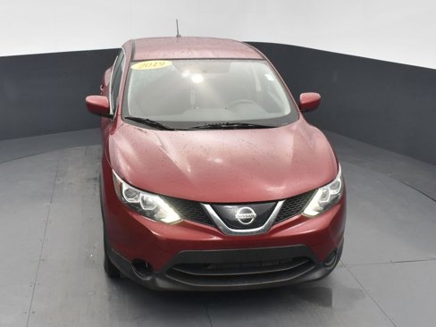 Used 2019 Nissan Rogue Sport S image 39