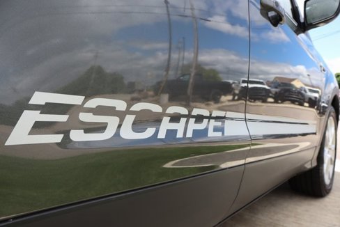 Used 2016 Ford Escape Titanium w/ Equipment Group 301A image 32