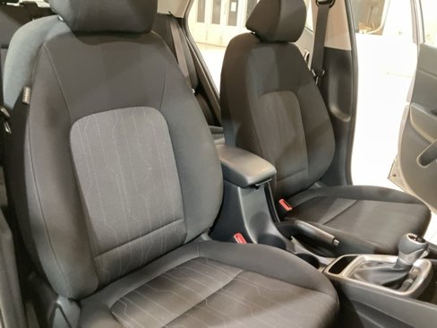 Used 2024 Hyundai Venue SE image 23