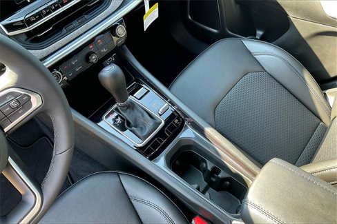New 2025 Jeep Compass Latitude image 8
