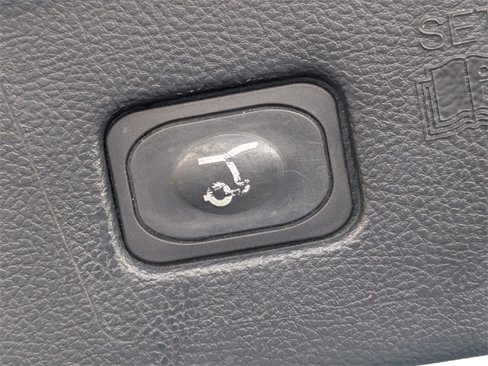 Used 2022 Ford Edge Titanium image 13