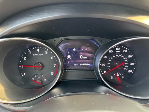 Used 2017 Kia Sedona LX w/ LX Essentials Premium Package image 30