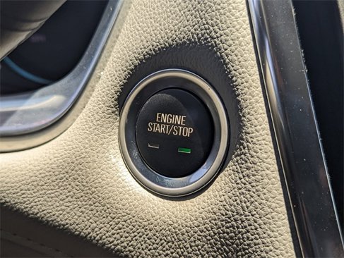 Used 2021 Chevrolet Traverse LT w/ LT Premium Package image 28