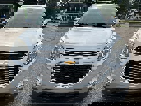 Used 2017 Chevrolet Equinox LT w/ Convenience Package image 21