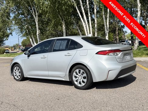 Used 2021 Toyota Corolla LE image 5
