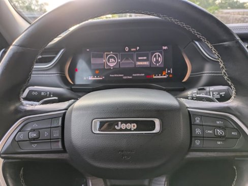 Used 2021 Jeep Grand Cherokee L Limited image 16