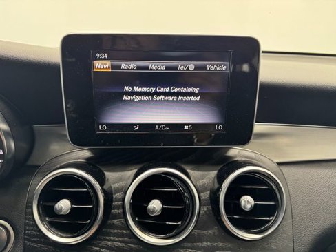 Used 2019 Mercedes-Benz GLC 300 image 28
