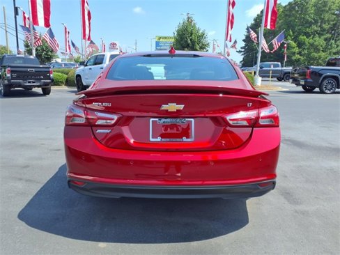 Used 2022 Chevrolet Malibu LT w/ Leather Package image 2