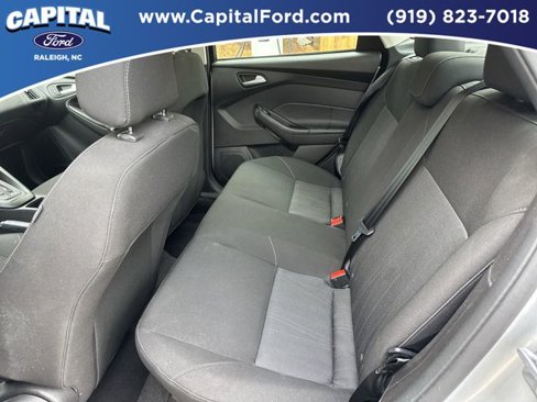 Certified 2018 Ford Focus SE image 16