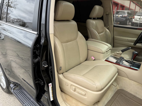 Used 2009 Lexus LX 570 4WD image 17