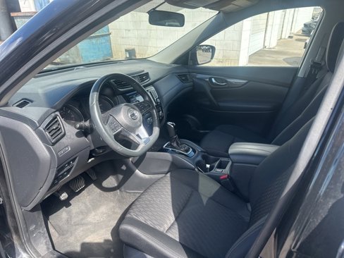 Used 2018 Nissan Rogue SV w/ Premium Package image 19