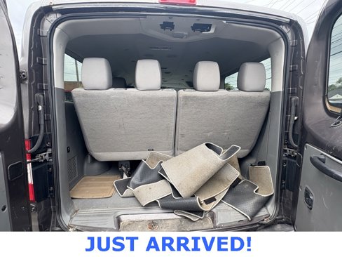 Used 2013 Nissan NV 3500 SV image 12