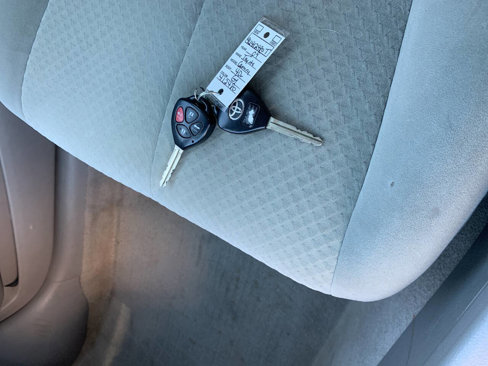 Used 2009 Toyota Camry LE image 18