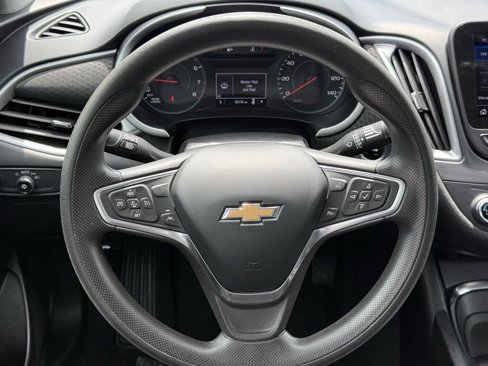 Used 2023 Chevrolet Malibu LT image 15