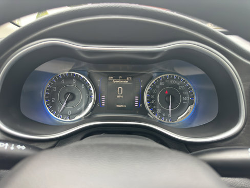 Used 2015 Chrysler 200 Limited image 14