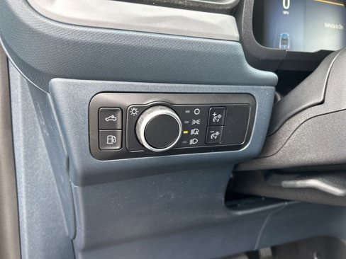 New 2025 Ford Maverick XL image 19