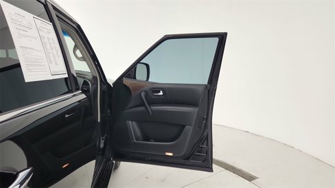 Used 2017 Nissan Armada Platinum image 27