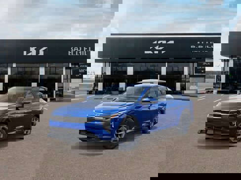 New 2025 Kia K4 LXS image 1