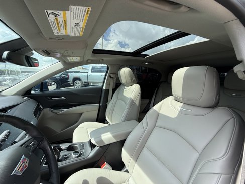 Used 2019 Cadillac XT4 Premium Luxury w/ Cold Weather Package image 29