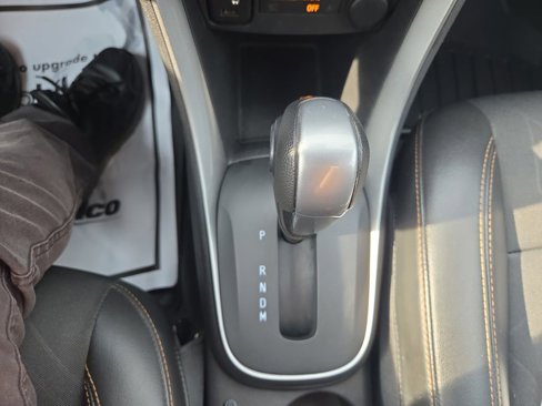 Used 2019 Chevrolet Trax LT w/ LT Convenience Package image 17