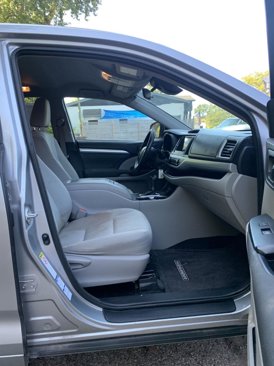 Used 2017 Toyota Highlander LE image 18